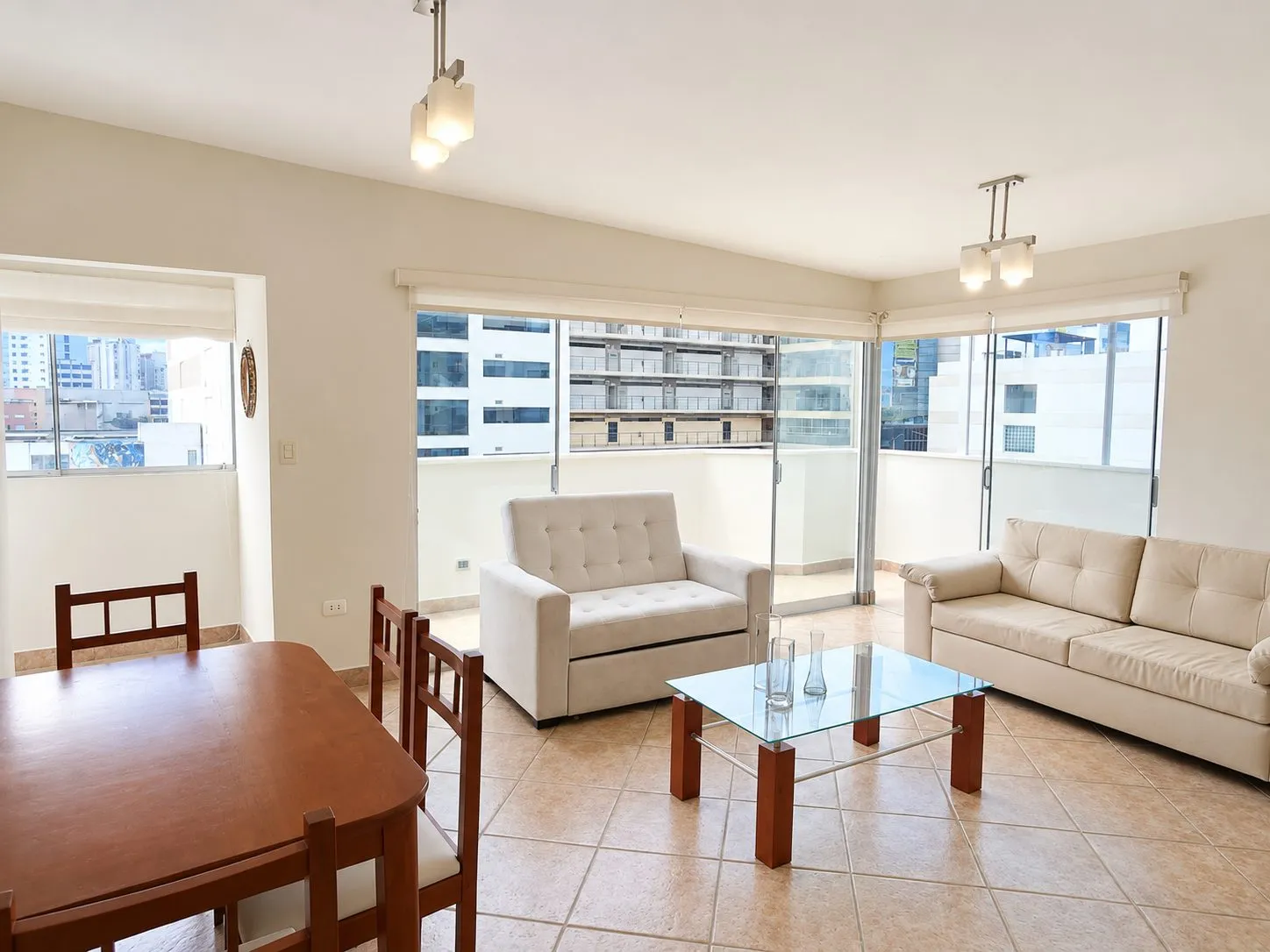 Vive Miraflores Desde Las Alturas, Alquila Minidepartamento Amoblado y Equipado con Amplia Terraza  S/2,400. — foto 9