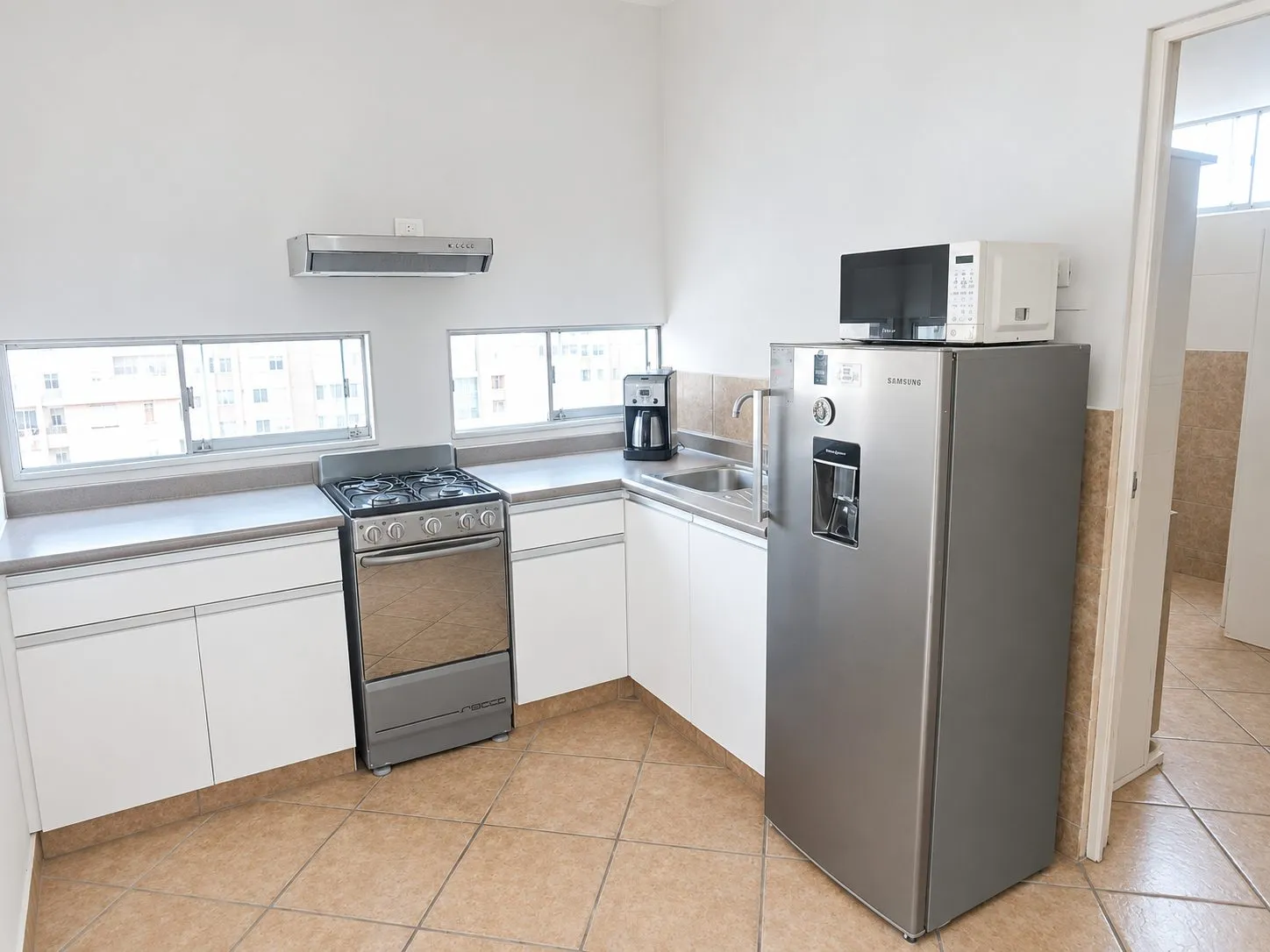 Vive Miraflores Desde Las Alturas, Alquila Minidepartamento Amoblado y Equipado con Amplia Terraza  S/2,400. — foto 14