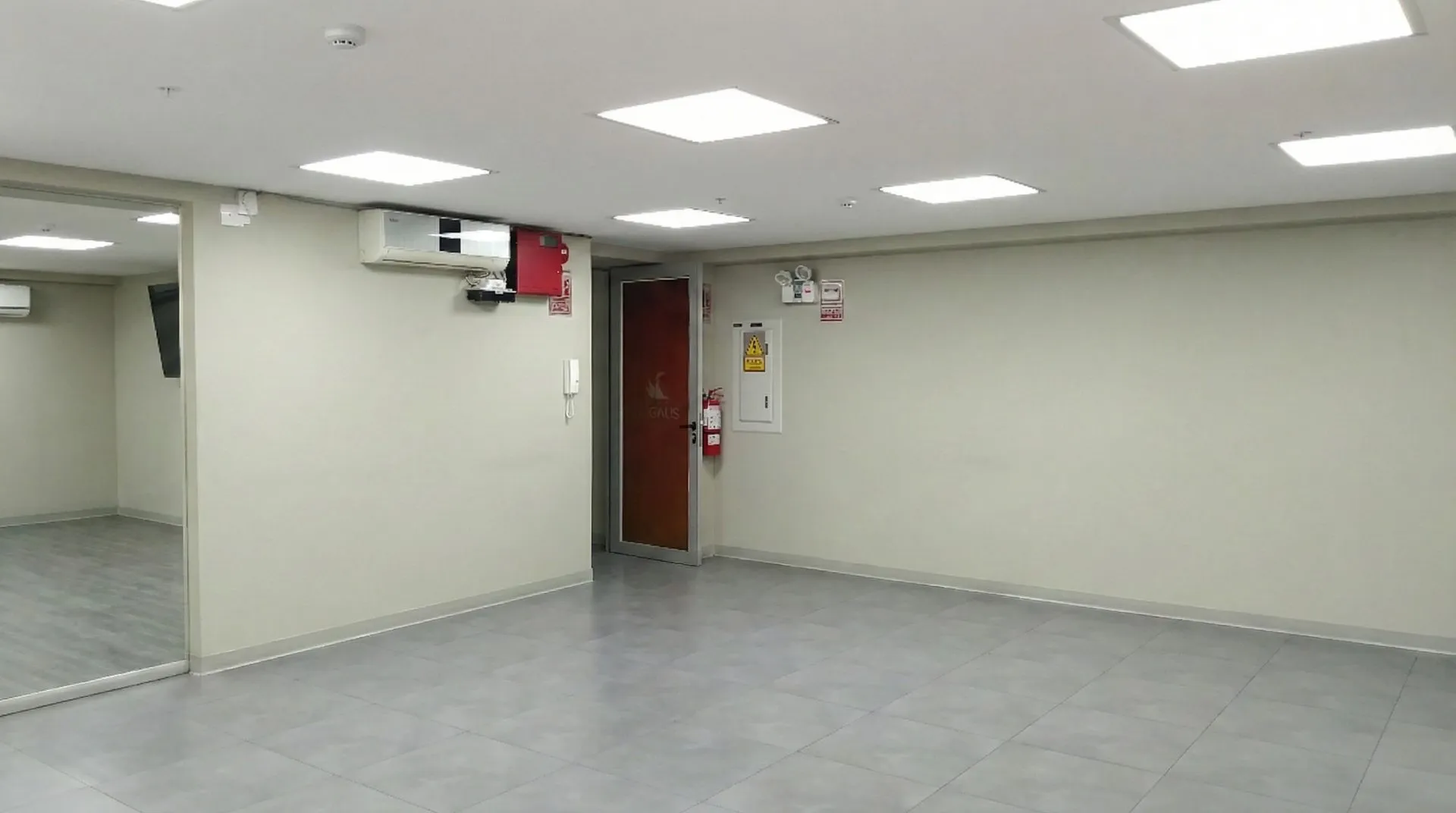 Oficina 95.52 m² en Miraflores Lista para Usar incluye Cochera - 5