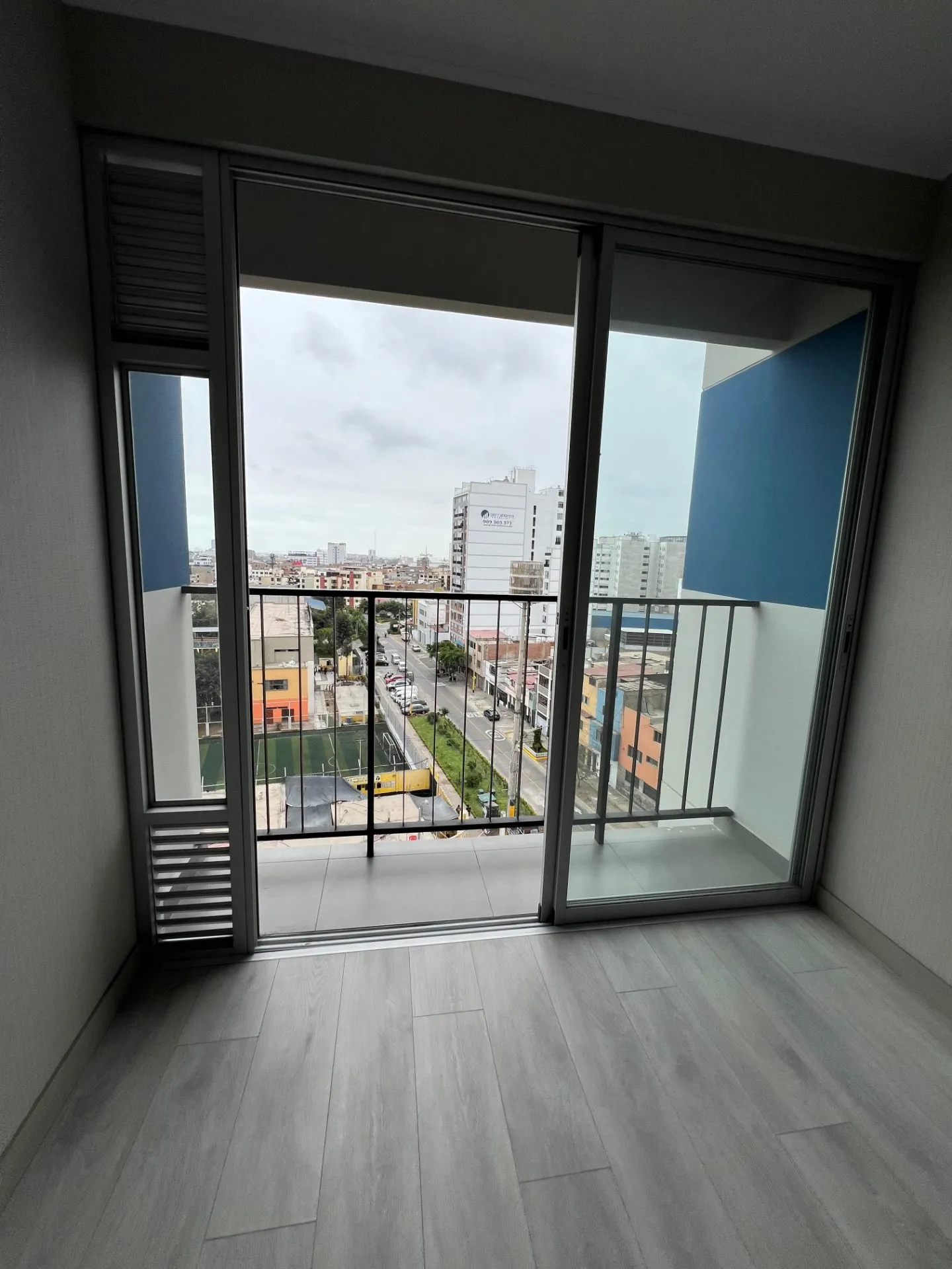 ALQUILER DE DEPARTAMENTO EN ESTRENO EN BREÑA — foto 2