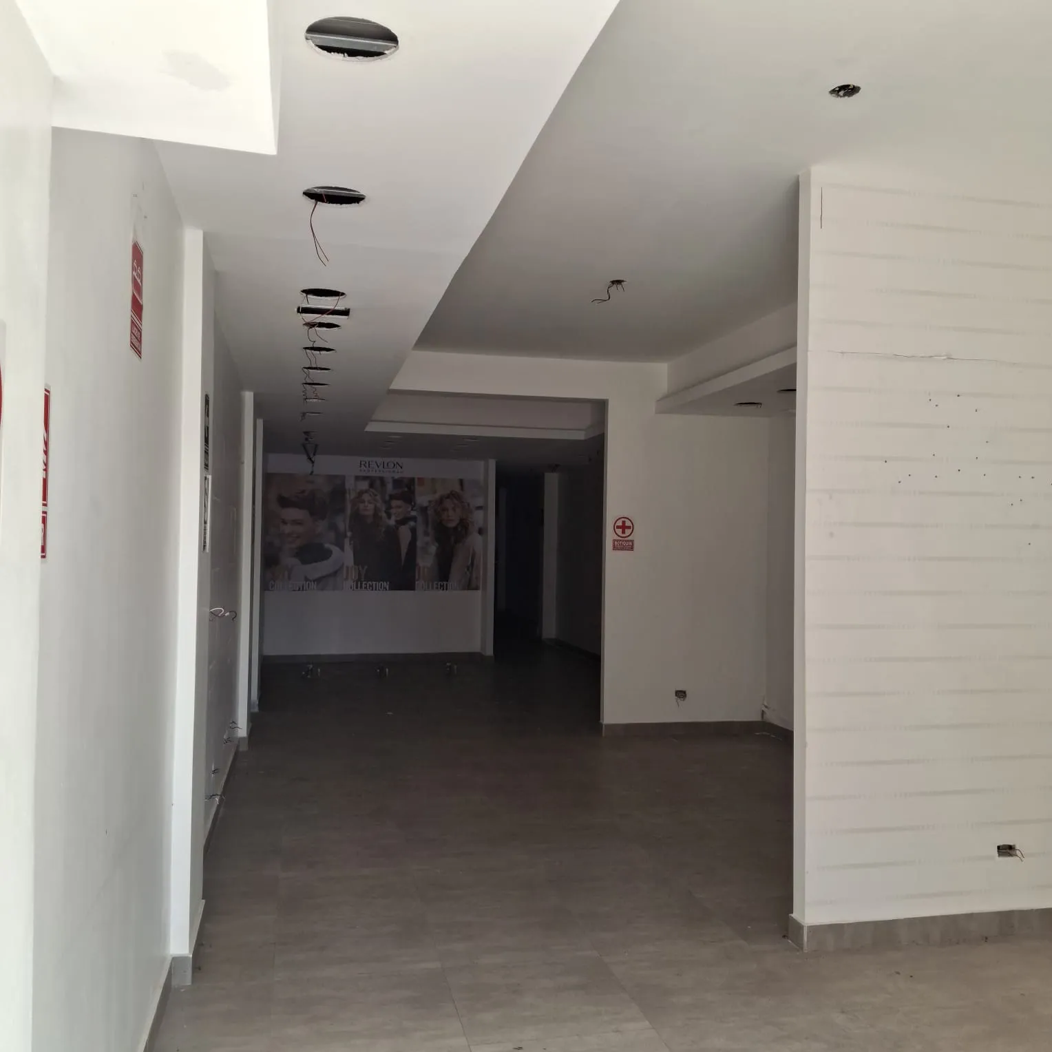 🏢 Local en alquiler en La Molina – primer piso con excelente visibilidad. — foto 2
