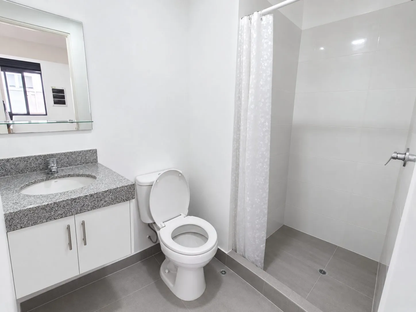 Departamento de 2 habitaciones, 2 baños en Surquillo, limite con San Isidro y Miraflores — foto 4