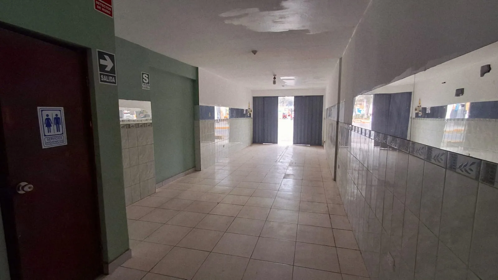 Casa Comercial en Venta en El Agustino – 2 Locales Comerciales y 3 Departamentos por Implementar — foto 4