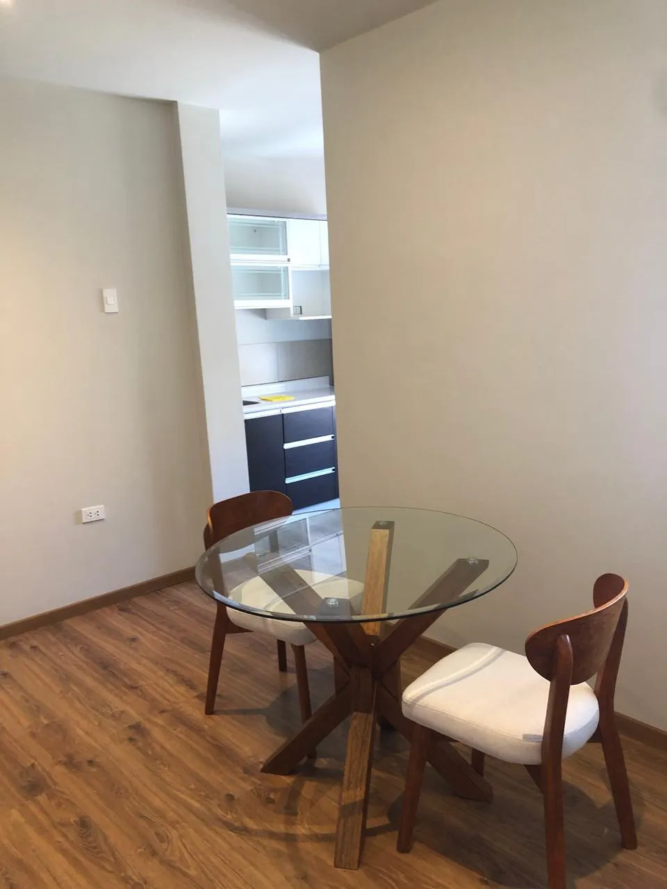 ALQUILO DEPARTAMENTO DE  UN  DORMITORIO SEMI AMOBLADO — foto 3
