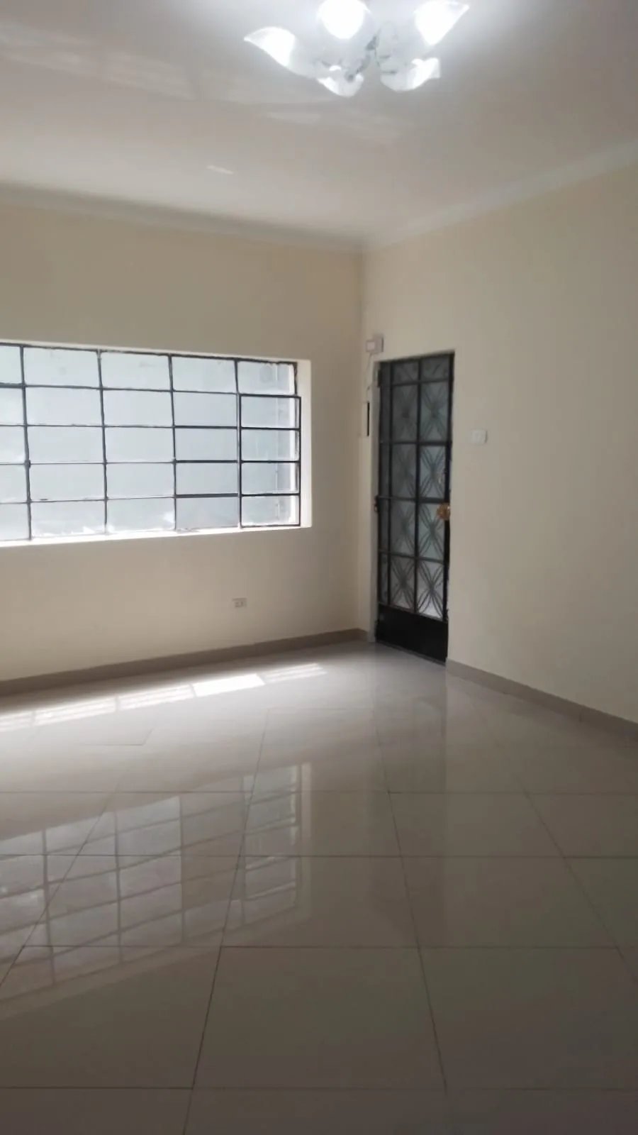 Oferta, Departamento 1er. piso en la cda. 9 de la Av. Angamos Este - 9