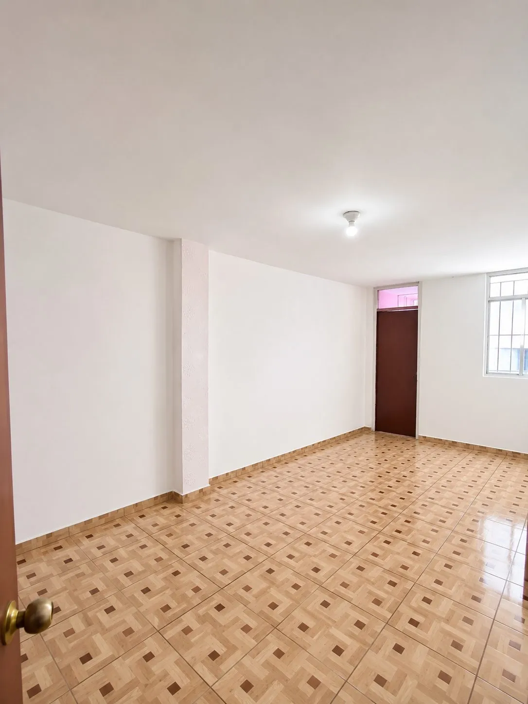 CASA EN VENTA TRUJILLO – 5 DORMITORIOS, 4 BAÑOS, COCHERA Y TERRAZA – $120,000 NEGOCIABLE — foto 11