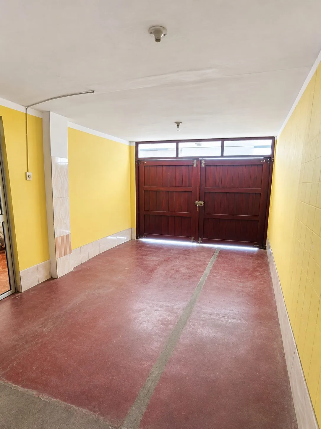 CASA EN VENTA TRUJILLO – 5 DORMITORIOS, 4 BAÑOS, COCHERA Y TERRAZA – $120,000 NEGOCIABLE — foto 5