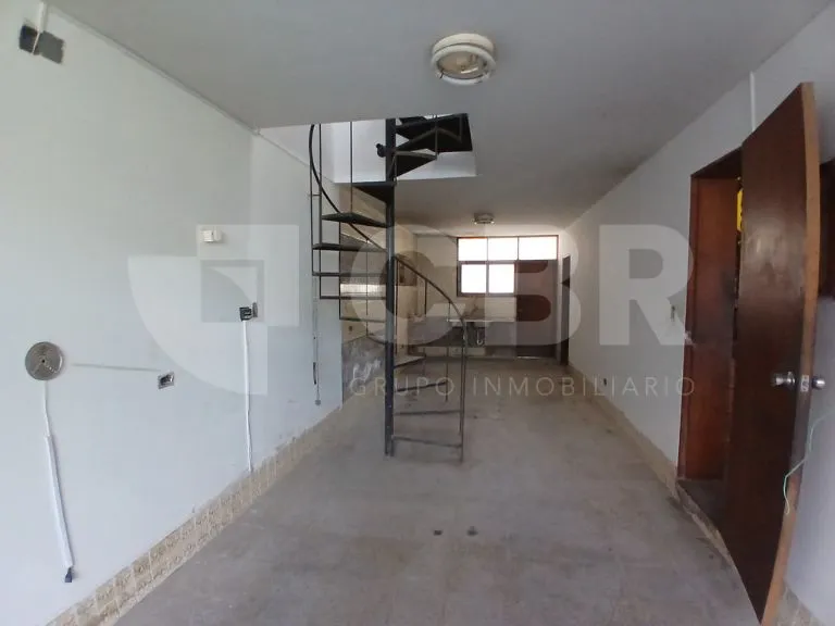 VENTA CASA COMO TERRENO EN SURCO — foto 13