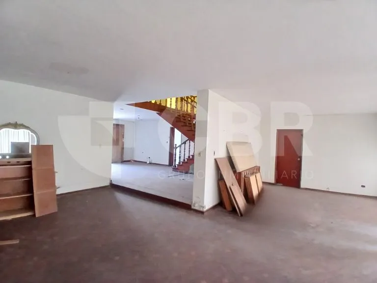 VENTA CASA COMO TERRENO EN SURCO — foto 4