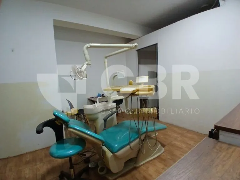 ALQUILER LOCAL COMERCIAL EN LA VICTORIA - 5