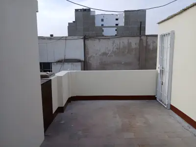 ALQUILER DE MINIDEPARTAMENTO AMOBLADO PARA PERSONA SOLA O PAREJA