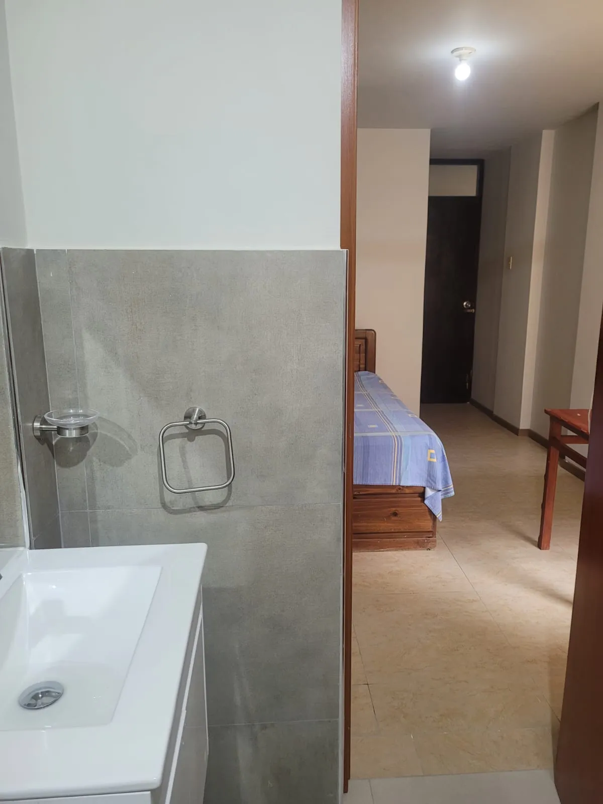 ALQUILO HABITACION con  Sshh incluido - AMOBLADA  EN URB ARBOLEDA - CHINCHA - 5