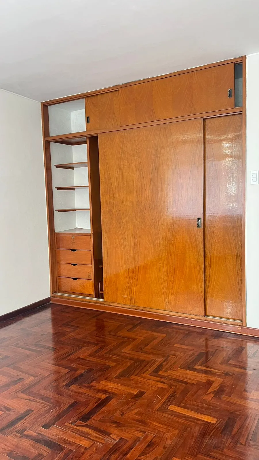 VENTA OCASION DEPA 2DO PISO URB. ELIO USD 160,000 — foto 6